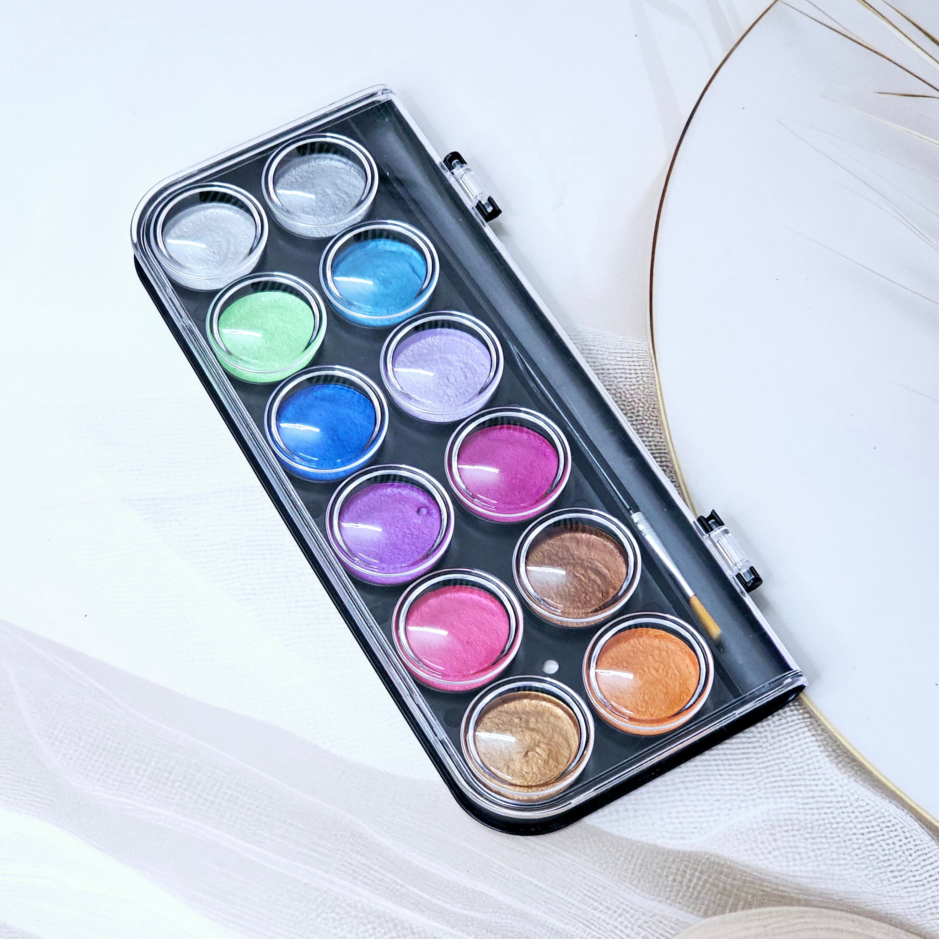 along Metallic Watercolor Set with Vibrant Colors and Safe Packaging - www.usmile.toys